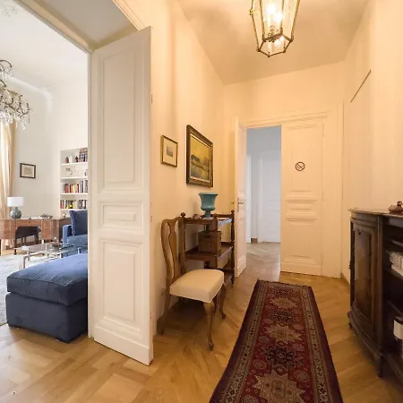 Apartament The River *