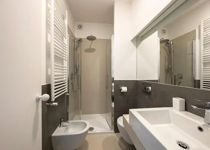 The River * روما