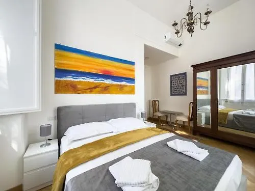 The River * روما